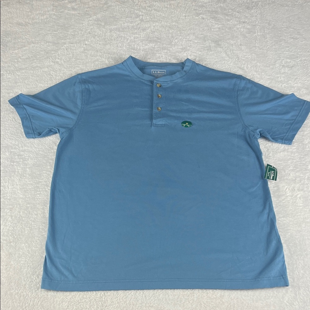 L.L. Bean Men’s Medium Light‎ Blue Casual 1/4 Button Down Shirt BNWT